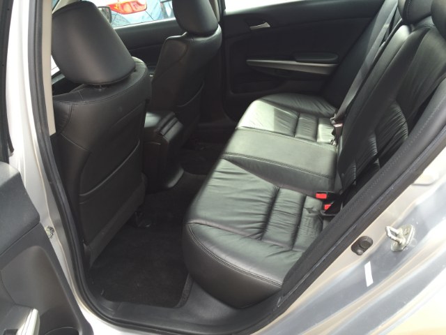 2009 Honda Accord Sdn 4dr V6 Auto EX-L, available for sale in Newark, New Jersey | ELITE MOTOR CARS. Newark, New Jersey 2009 Honda Accord Sdn 4dr V6 Auto EX-L, available for sale in Newark, New Jersey | ELITE MOTOR CARS. Newark, New Jersey