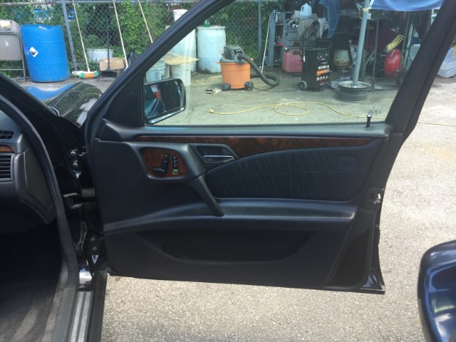 1998 Mercedes-Benz E-Class 4dr Sdn 3.2L, available for sale in Newark, New Jersey | ELITE MOTOR CARS. Newark, New Jersey 1998 Mercedes-Benz E-Class 4dr Sdn 3.2L, available for sale in Newark, New Jersey | ELITE MOTOR CARS. Newark, New Jersey