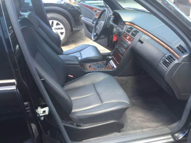 1998 Mercedes-Benz E-Class 4dr Sdn 3.2L, available for sale in Newark, New Jersey | ELITE MOTOR CARS. Newark, New Jersey 1998 Mercedes-Benz E-Class 4dr Sdn 3.2L, available for sale in Newark, New Jersey | ELITE MOTOR CARS. Newark, New Jersey