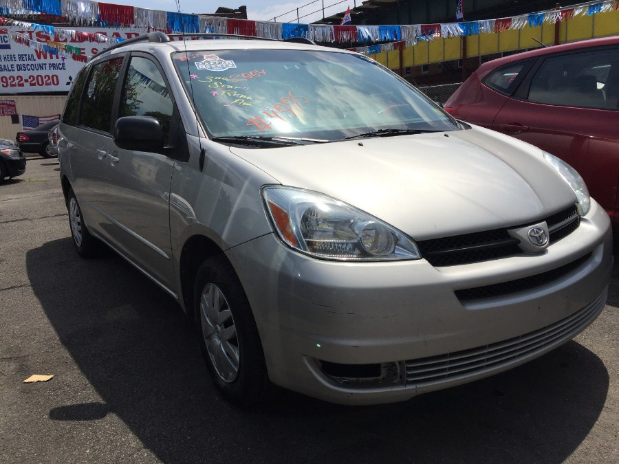 2004 Toyota Sienna 5dr LE FWD 8-Passenger, available for sale in Newark, New Jersey | ELITE MOTOR CARS. Newark, New Jersey 2004 Toyota Sienna 5dr LE FWD 8-Passenger, available for sale in Newark, New Jersey | ELITE MOTOR CARS. Newark, New Jersey