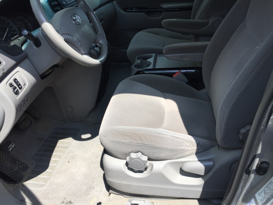 2004 Toyota Sienna 5dr LE FWD 8-Passenger, available for sale in Newark, New Jersey | ELITE MOTOR CARS. Newark, New Jersey 2004 Toyota Sienna 5dr LE FWD 8-Passenger, available for sale in Newark, New Jersey | ELITE MOTOR CARS. Newark, New Jersey