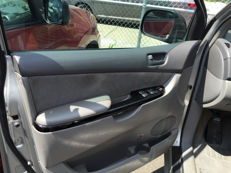 2004 Toyota Sienna 5dr LE FWD 8-Passenger, available for sale in Newark, New Jersey | ELITE MOTOR CARS. Newark, New Jersey 2004 Toyota Sienna 5dr LE FWD 8-Passenger, available for sale in Newark, New Jersey | ELITE MOTOR CARS. Newark, New Jersey