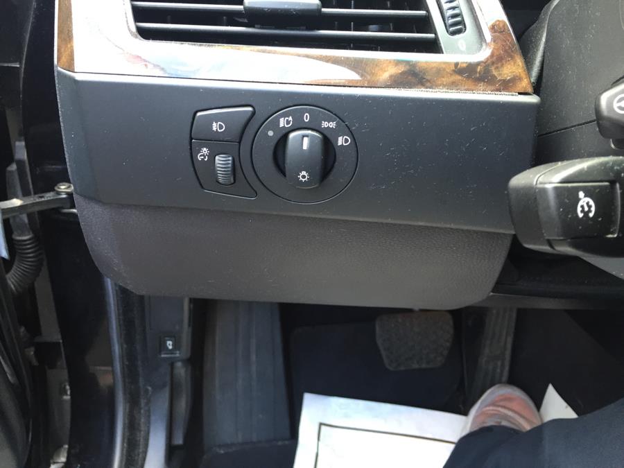 2004 BMW 5 Series 530i 4dr Sdn, available for sale in Newark, New Jersey | ELITE MOTOR CARS. Newark, New Jersey 2004 BMW 5 Series 530i 4dr Sdn, available for sale in Newark, New Jersey | ELITE MOTOR CARS. Newark, New Jersey