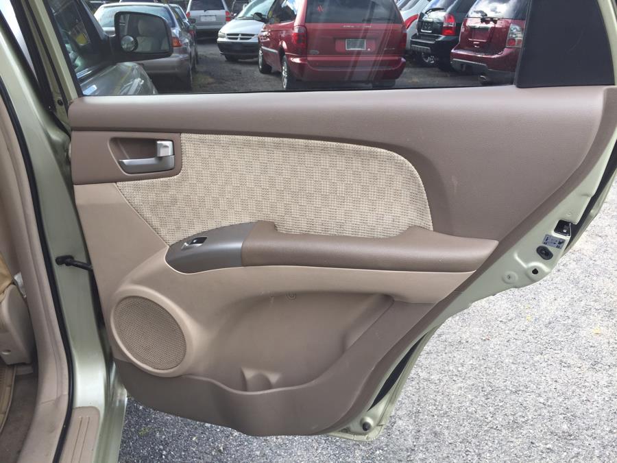 2006 Kia Sportage 4dr LX V6 Auto 4WD, available for sale in Newark, New Jersey | ELITE MOTOR CARS. Newark, New Jersey 2006 Kia Sportage 4dr LX V6 Auto 4WD, available for sale in Newark, New Jersey | ELITE MOTOR CARS. Newark, New Jersey