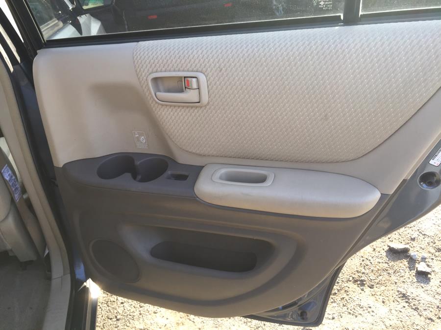 2004 Toyota Highlander 4dr V6 (Natl), available for sale in Newark, New Jersey | ELITE MOTOR CARS. Newark, New Jersey 2004 Toyota Highlander 4dr V6 (Natl), available for sale in Newark, New Jersey | ELITE MOTOR CARS. Newark, New Jersey