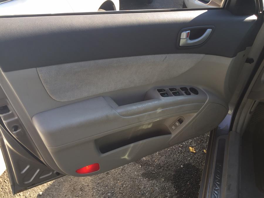 2006 Hyundai Sonata 4dr Sdn LX V6 Auto, available for sale in Newark, New Jersey | ELITE MOTOR CARS. Newark, New Jersey 2006 Hyundai Sonata 4dr Sdn LX V6 Auto, available for sale in Newark, New Jersey | ELITE MOTOR CARS. Newark, New Jersey