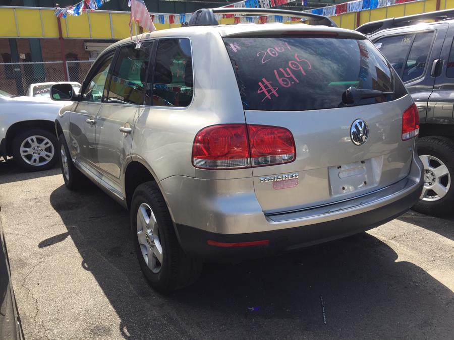 2004 Volkswagen Touareg 4dr V6, available for sale in Newark, New Jersey | ELITE MOTOR CARS. Newark, New Jersey 2004 Volkswagen Touareg 4dr V6, available for sale in Newark, New Jersey | ELITE MOTOR CARS. Newark, New Jersey