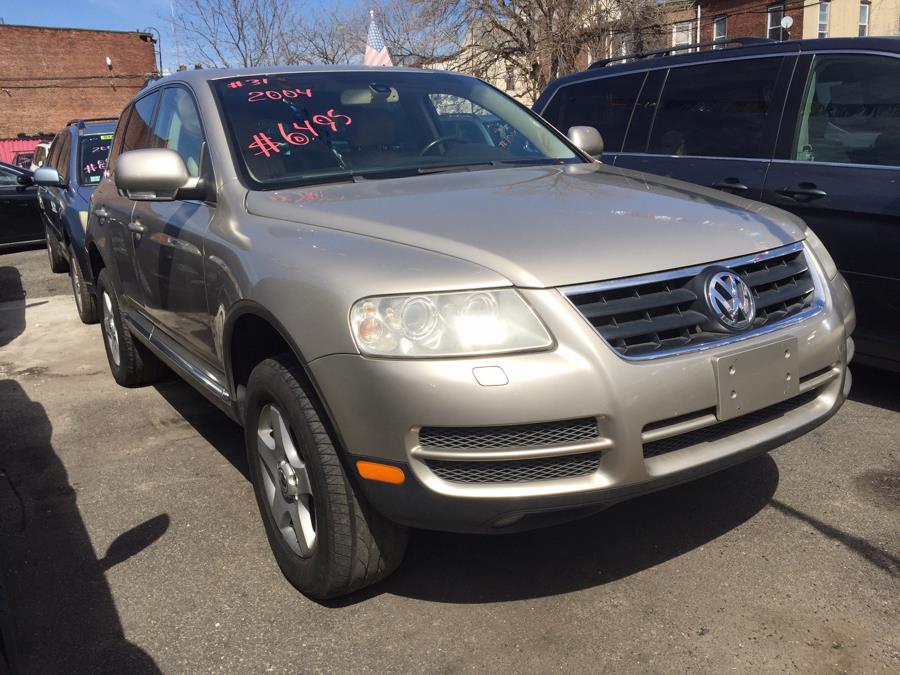 2004 Volkswagen Touareg 4dr V6, available for sale in Newark, New Jersey | ELITE MOTOR CARS. Newark, New Jersey 2004 Volkswagen Touareg 4dr V6, available for sale in Newark, New Jersey | ELITE MOTOR CARS. Newark, New Jersey